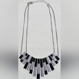 NWOT Fashion Jewelry Back/Silver Double Chain Necklace.